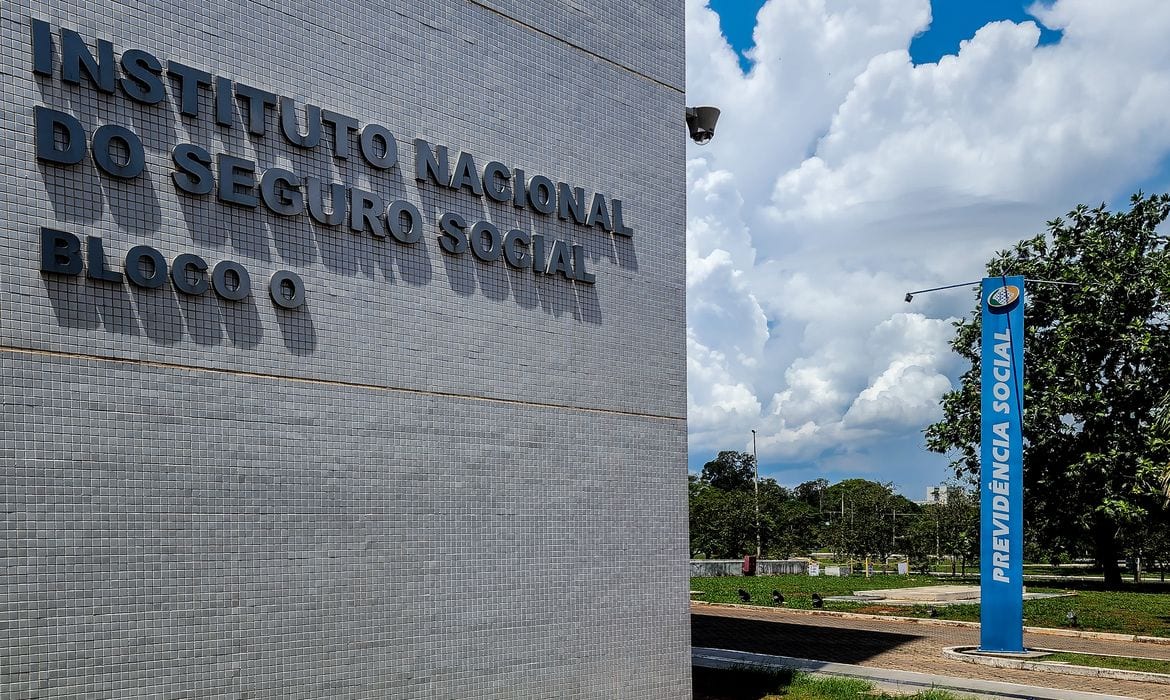 Fachada da sede do INSS, em Brasília